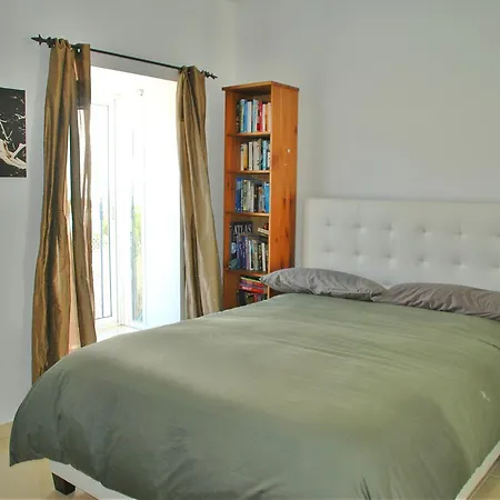 Apartment Beautiful Townhouse 5 Min From Puerto Banus Marbella